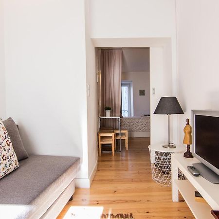 New Apartment Bairro Alto Lisbon Luaran gambar