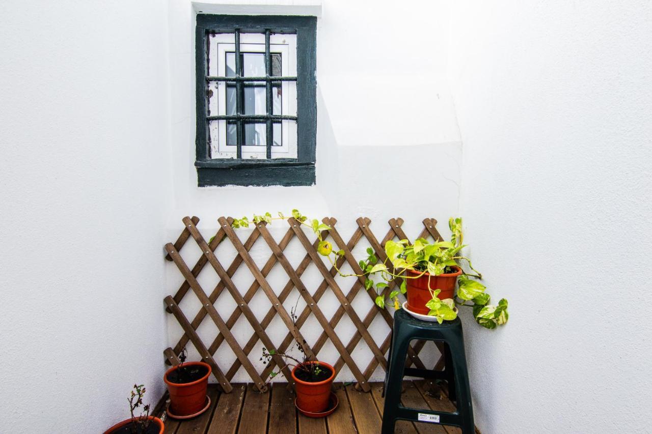 New Apartment Bairro Alto Lisbon Luaran gambar