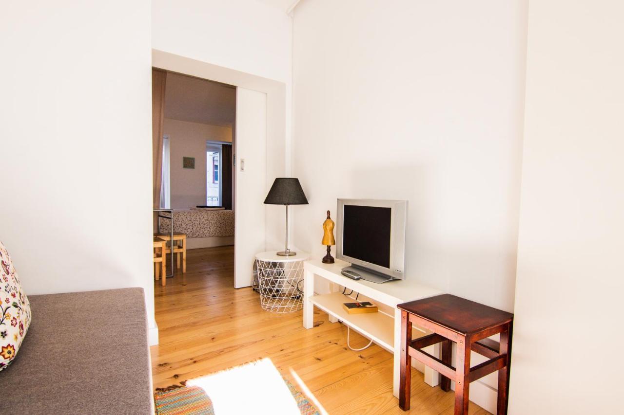 New Apartment Bairro Alto Lisbon Luaran gambar